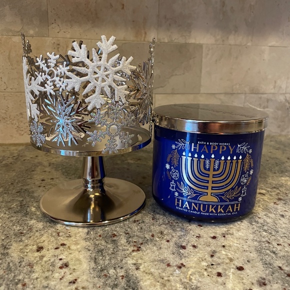 Bath & Body Works HAPPY HANUKKAH 3-Wick Jelly Donut Scent Candle & Stand NEW - Picture 3 of 12